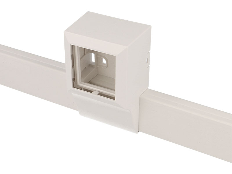 Plastron vide (appareillage 45x45) pour goulotte 40x20