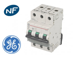 Disjoncteur modulaire tripolaire General Electric