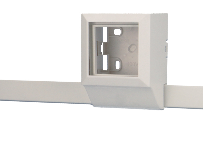 Plastron vide (appareillage 45x45) pour moulure 20x10