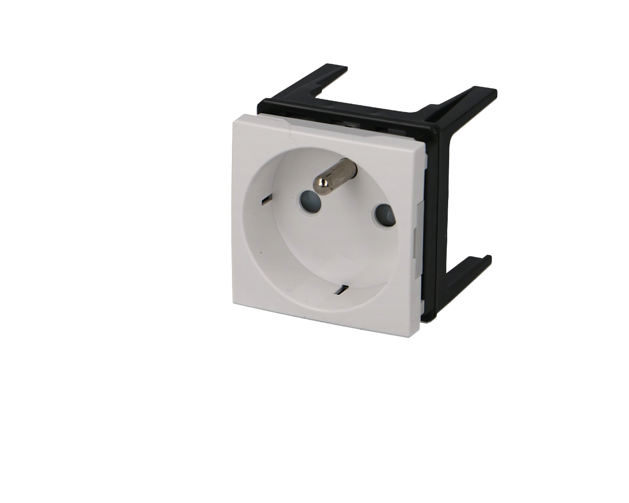 Prise de courant 16A 2P+T Efapel Quadra & Latina (45x45) avec adaptateur